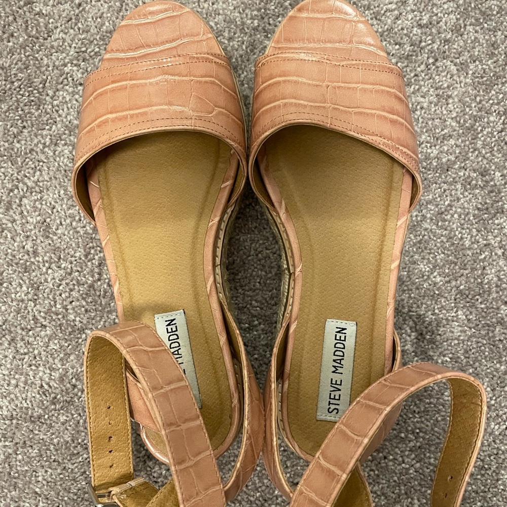Steve Madden Platform Sandals; lightly worn